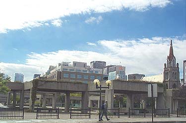 Vue depuis la rue Berri
