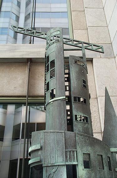 Totem urbain/histoire en dentelles, d&eacute;tail