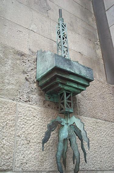 Totem urbain/histoire en dentelles, d&eacute;tail