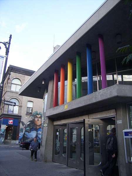 Tubes arc-en-ciel, station Beaudry