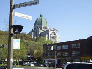 St. Joseph's Oratory overlooking the Chemin de la C&ocirc;te-des-Neiges