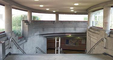 Interior of the Vincent-d'Indy kiosk