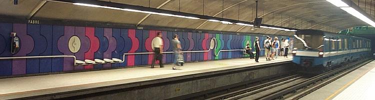 Snowdon-bound train entering the station