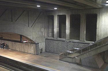 Vents over the Angrignon platform