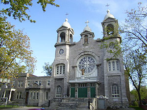 &Eacute;glise Saint-Paul, for which av. de l'&Eacute;glise is named