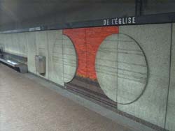 Circle motif on a platform