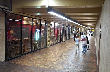 Nouveau corridor sud (vu à partir de la mezzanine ouest)