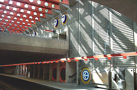 Vue des quais et de la mezzanine
