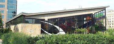 Exterior view of the kiosk by day