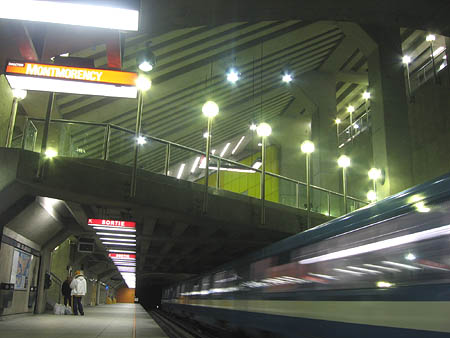 View of the mezzanine from the platform