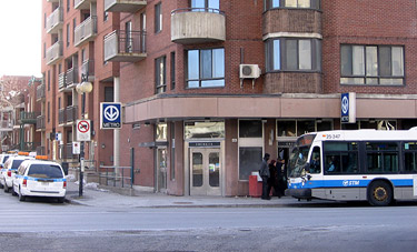 Exterior of the Cr&eacute;mazie Sud entrance