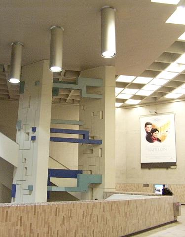 Pillars over the staircase to the C&ocirc;te-Vertu platform