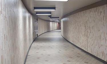 Corridor to the Cr&eacute;mazie Sud entrance