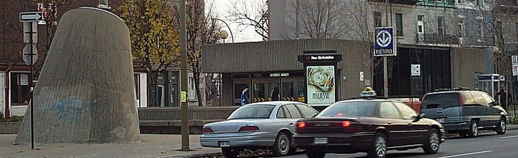 Kiosk and light shaft