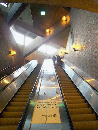 Escalators to the Berri exit