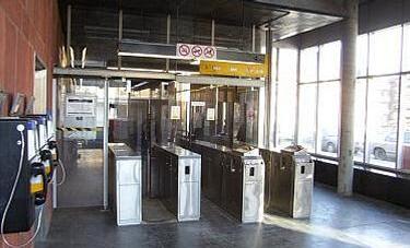 Interior of the Laurier entrance with automatic doors