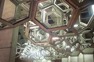 Syst&egrave;me by Pierre Granche, seen from the foot of the escalators