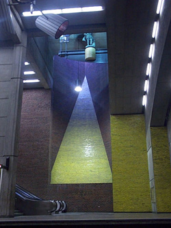 Triangular light shaft