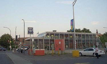 South (Van Horne) kiosk