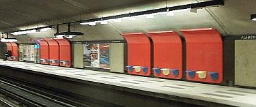 Red-toned walls in the south half of the platforms