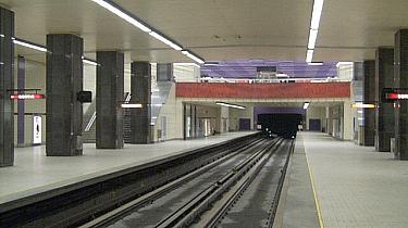 Vue des quais et de la mezzanine