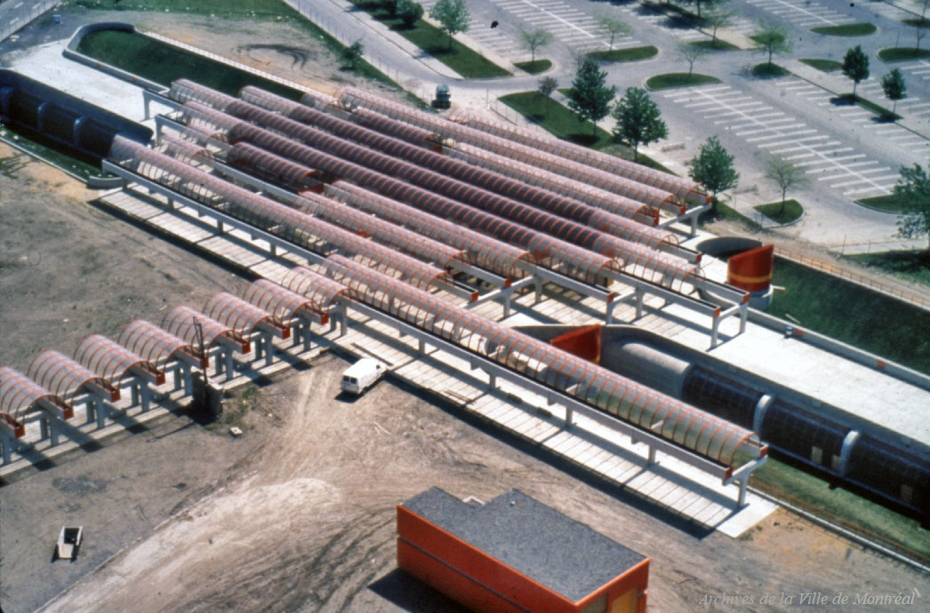 Aerial view of the station under construction.