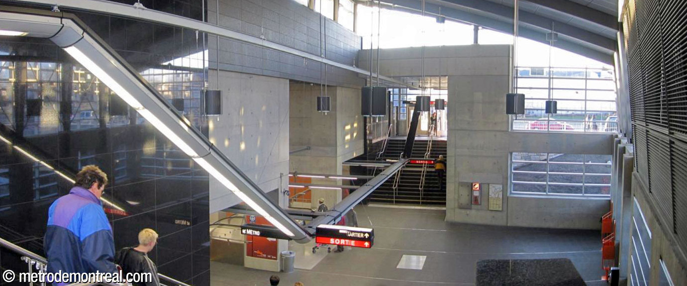 Intérieur de l'édicule des Laurentides avant la construction du tunnel vers l'édicule Cartier.