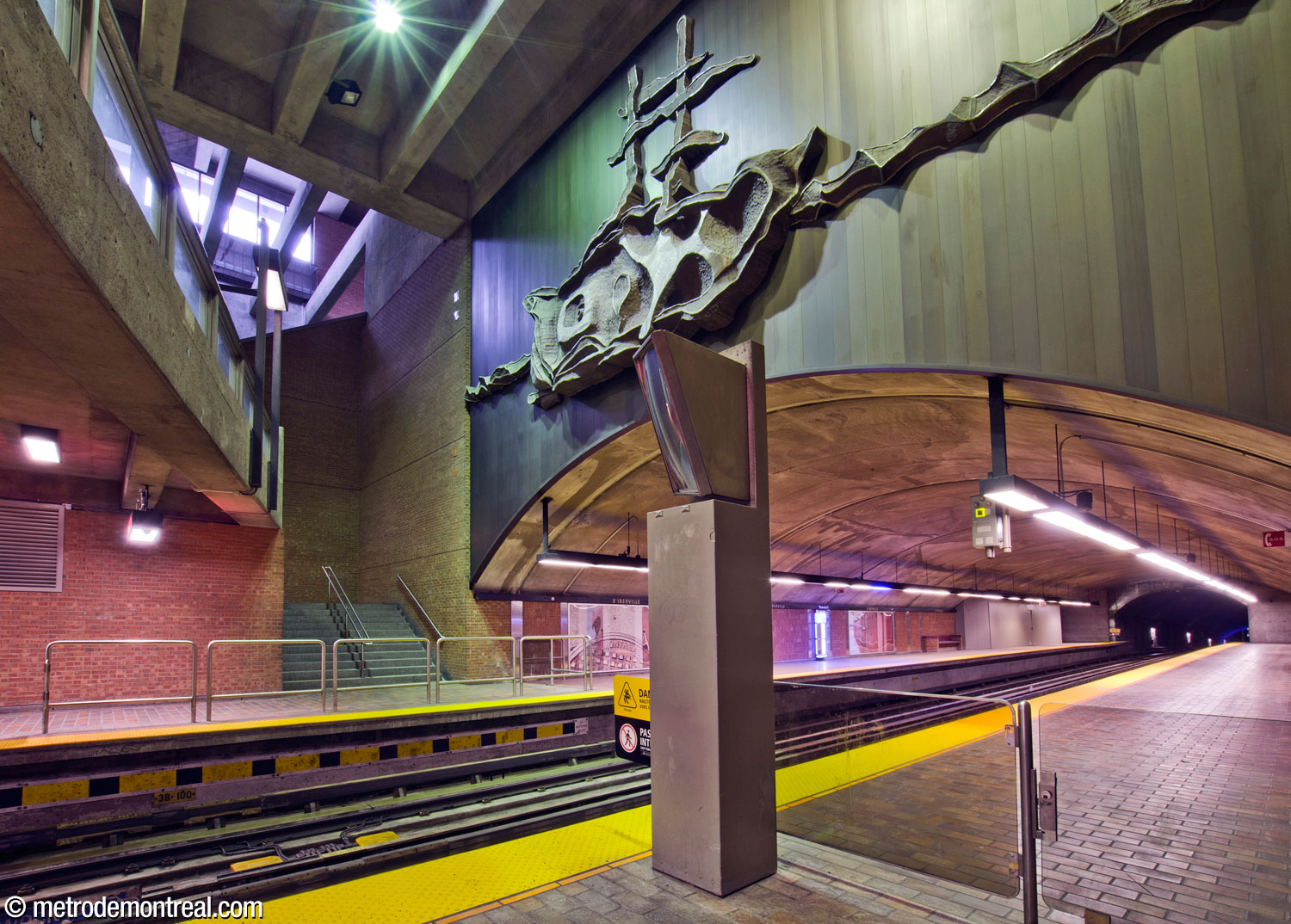 Eddy Tardif's sculpture Le Pélican seen from the Snowdon platform below.