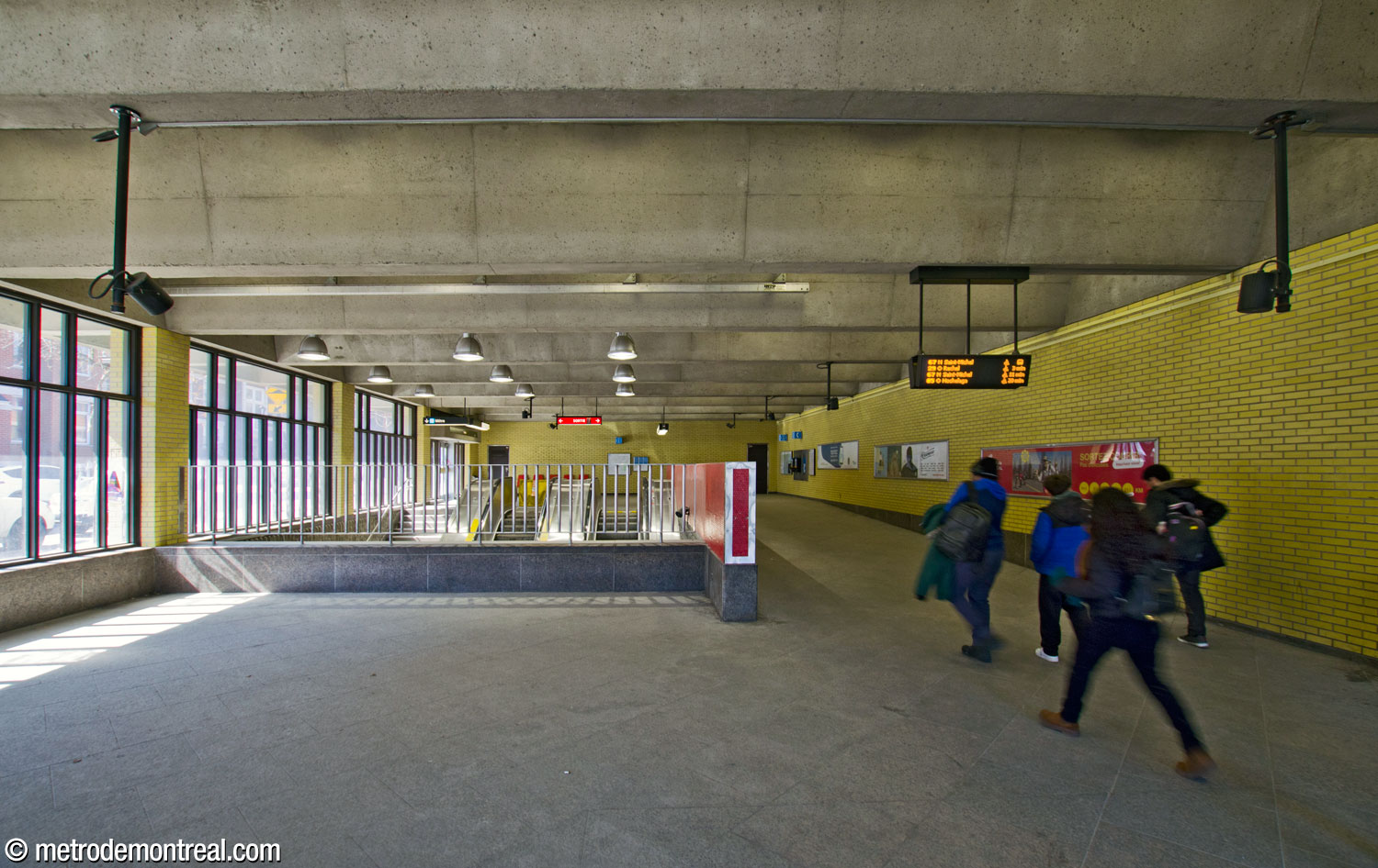 Intérieur de l’édicule Hochelaga Nord, vu depuis le devant.