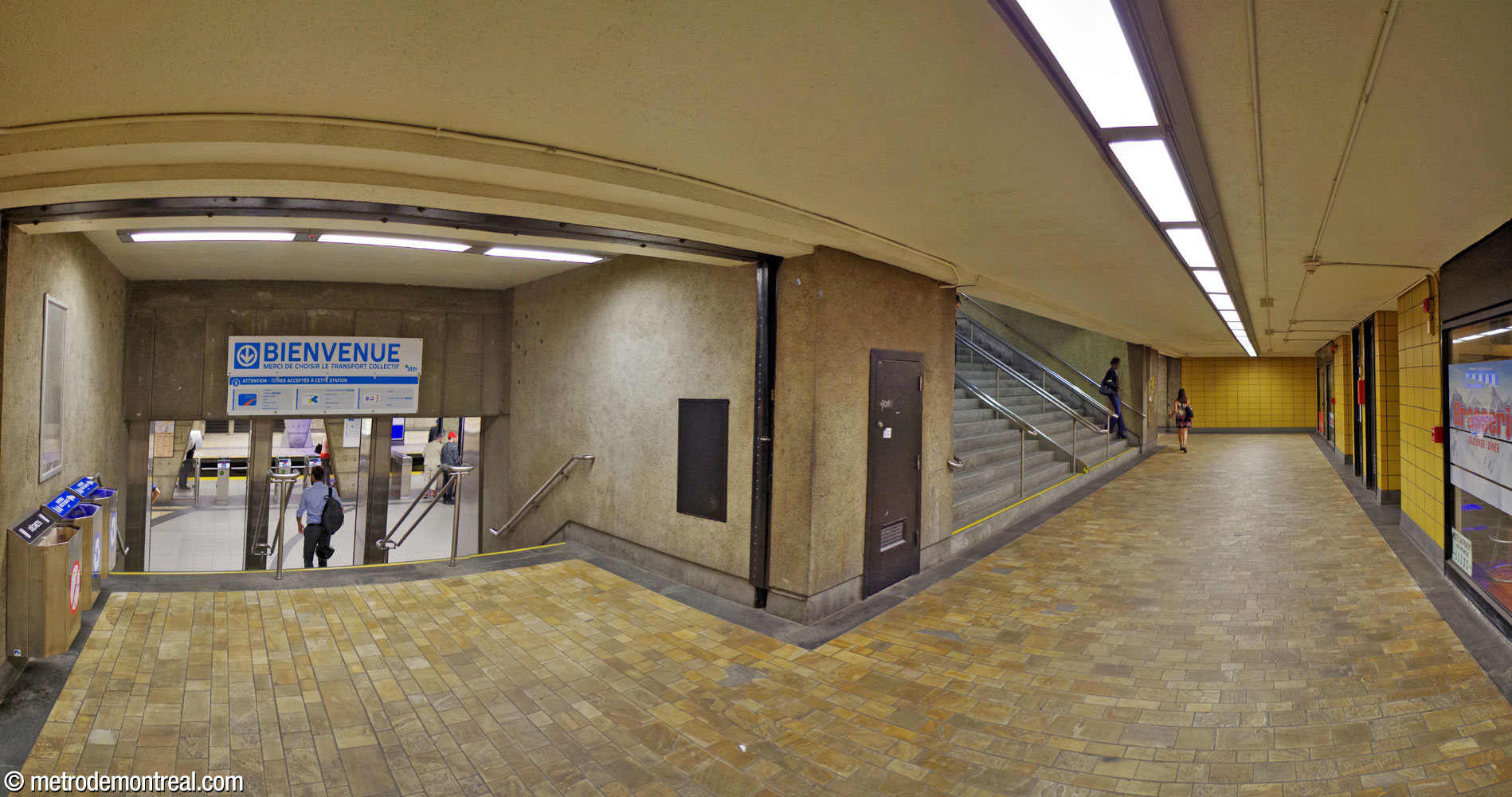 Former appearance of the stairwell leading to the departure platform.