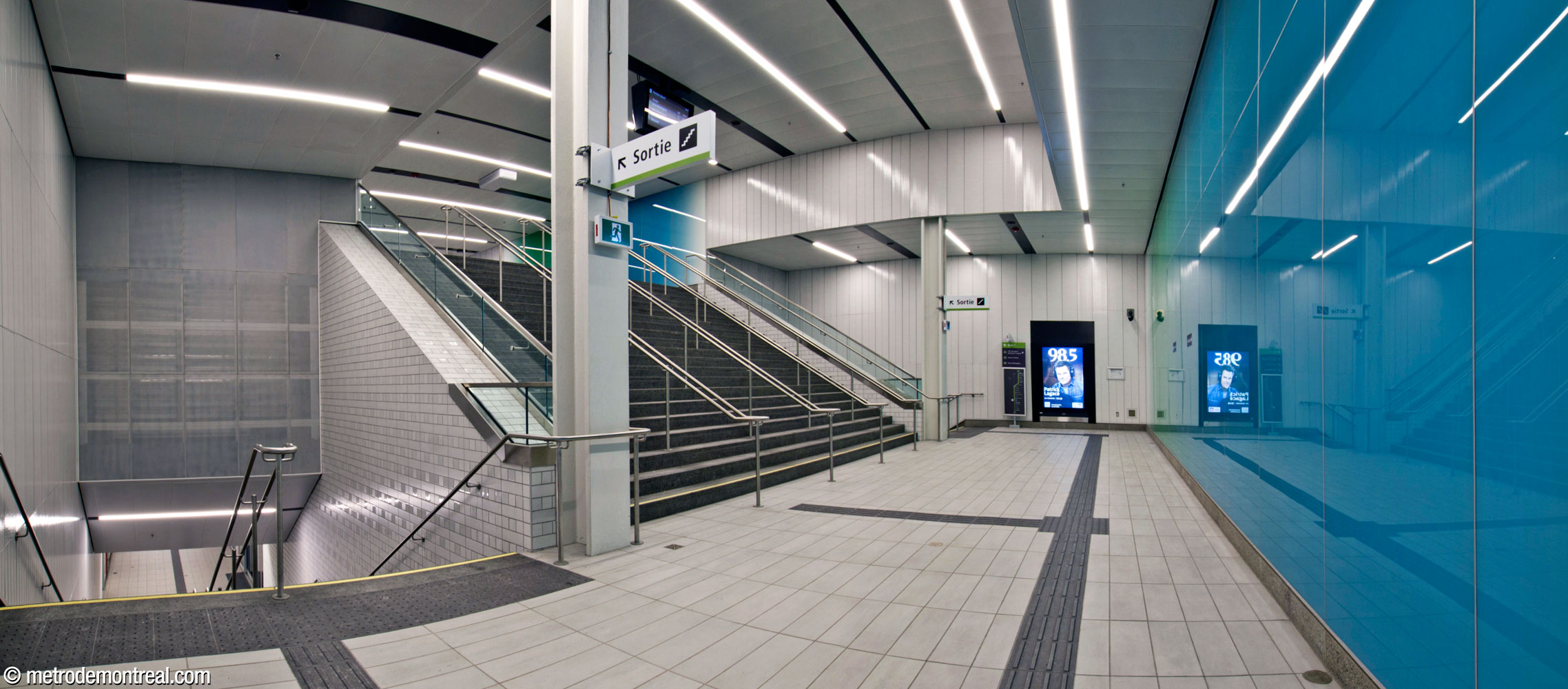 The stairwell from the south ticket hall to the platforms.
