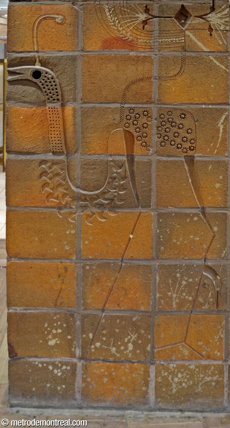 Detail of one of the reliefs by Maurice Savoie.