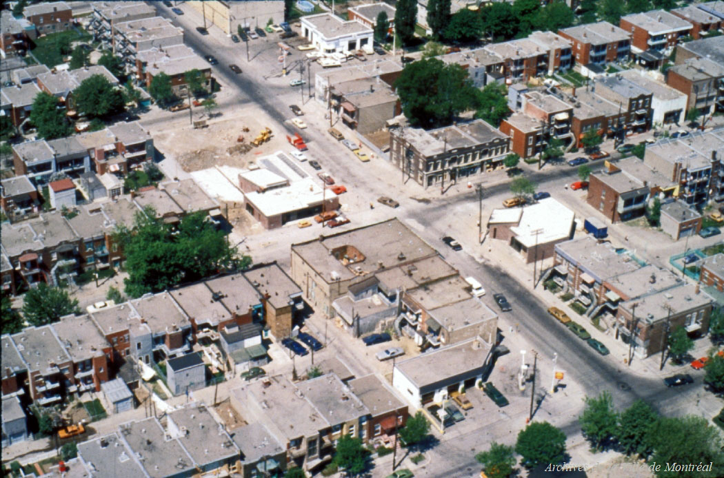 Aerial view of the station under construction.