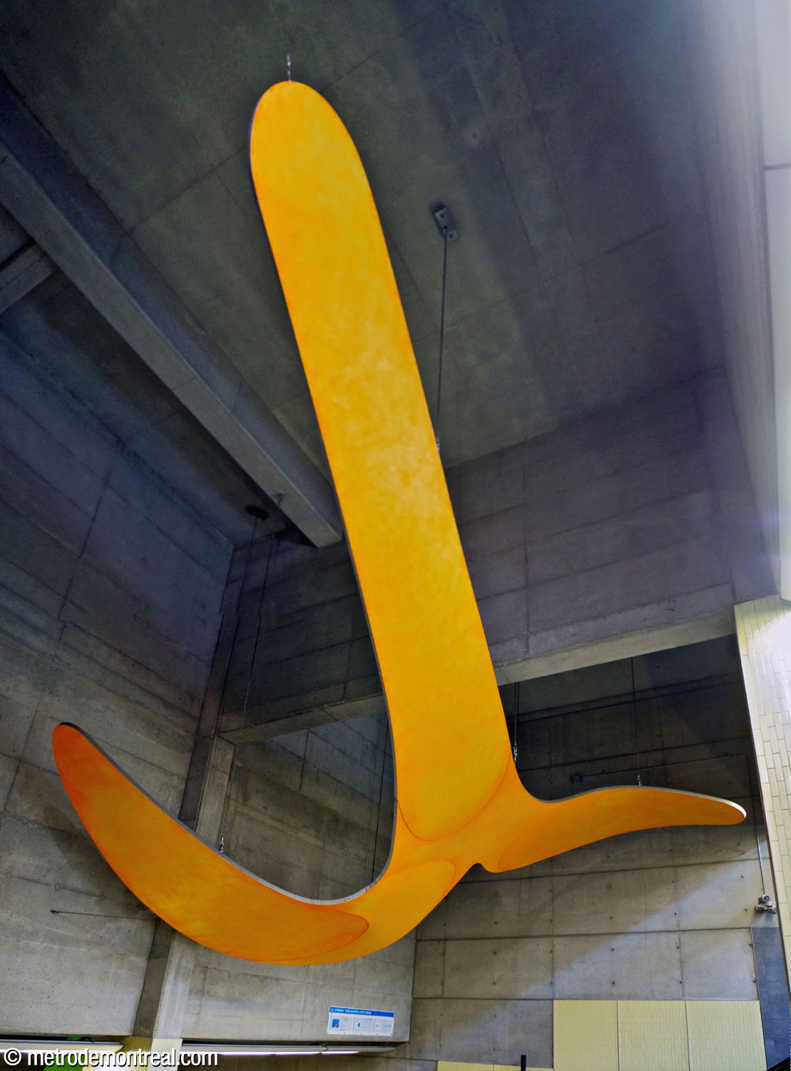 One of the elements of Hélène Rochette's artwork Les fluides, painted orange.