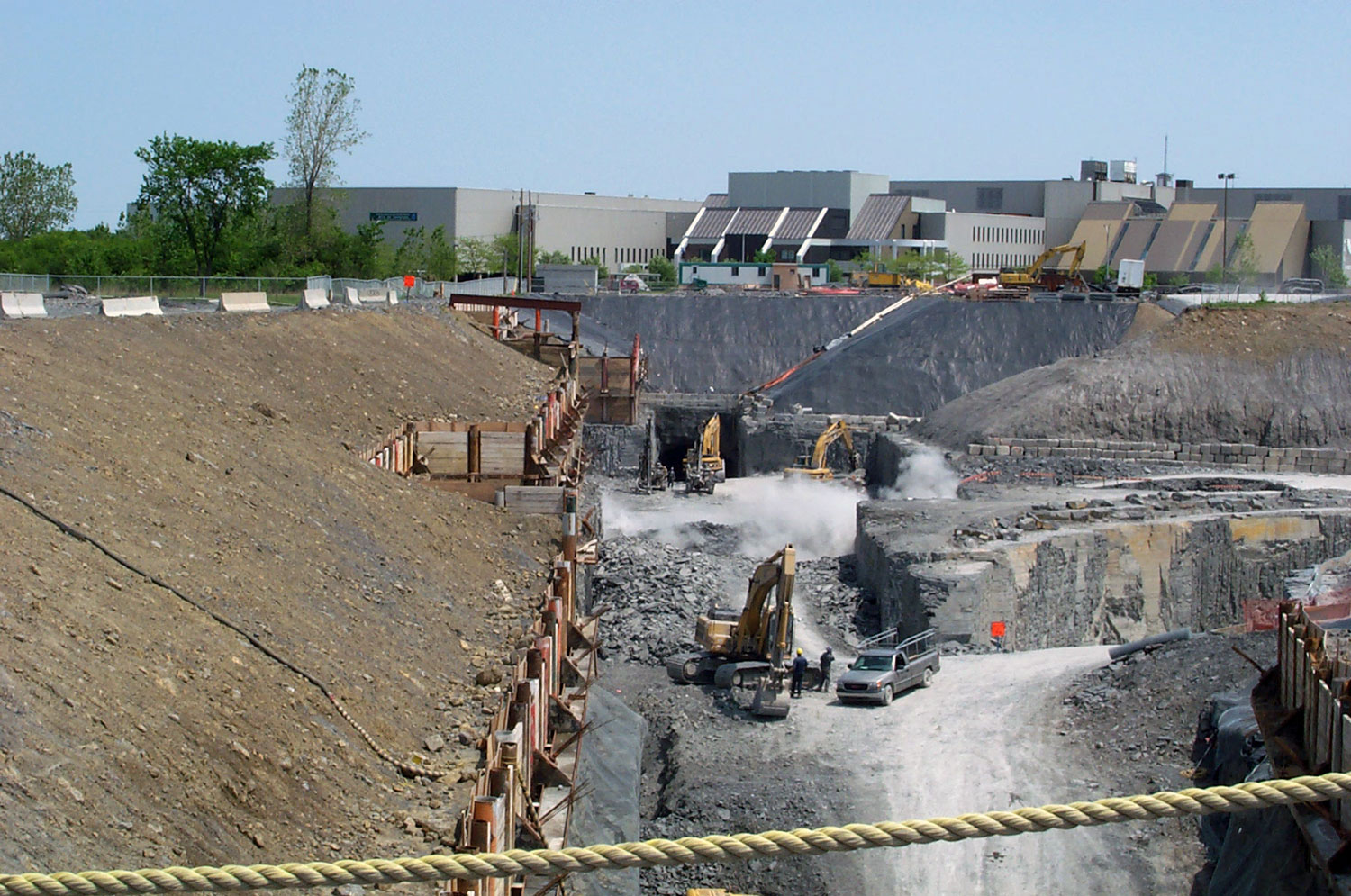 Excavation of the station volume in 2003.
