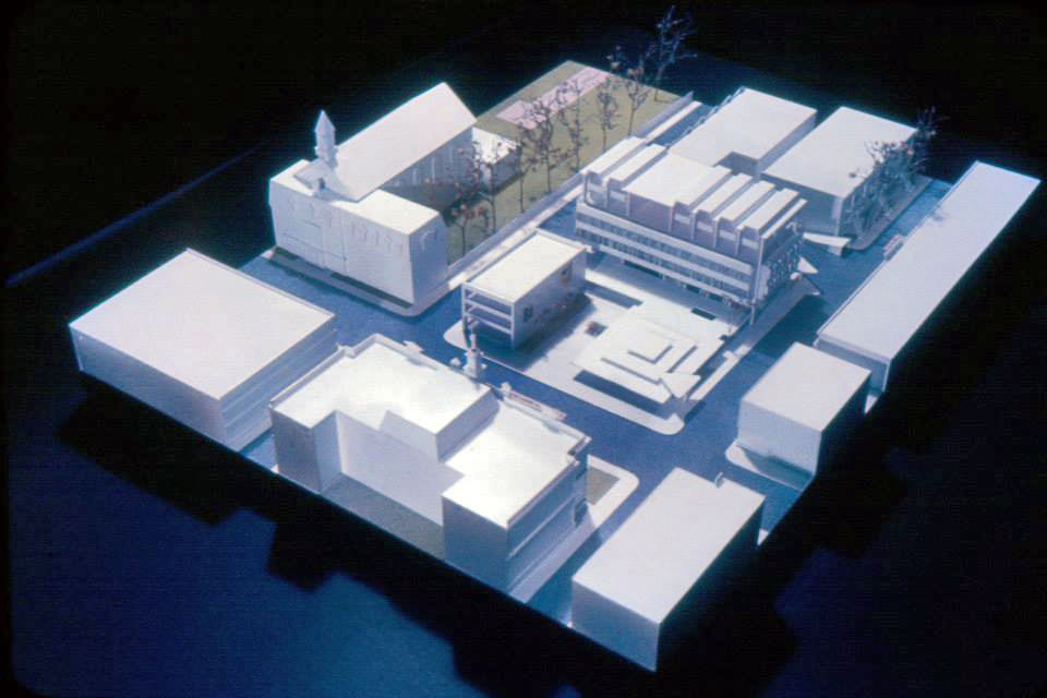 Architectural maquette of the station's original headhouse and its surroundings.