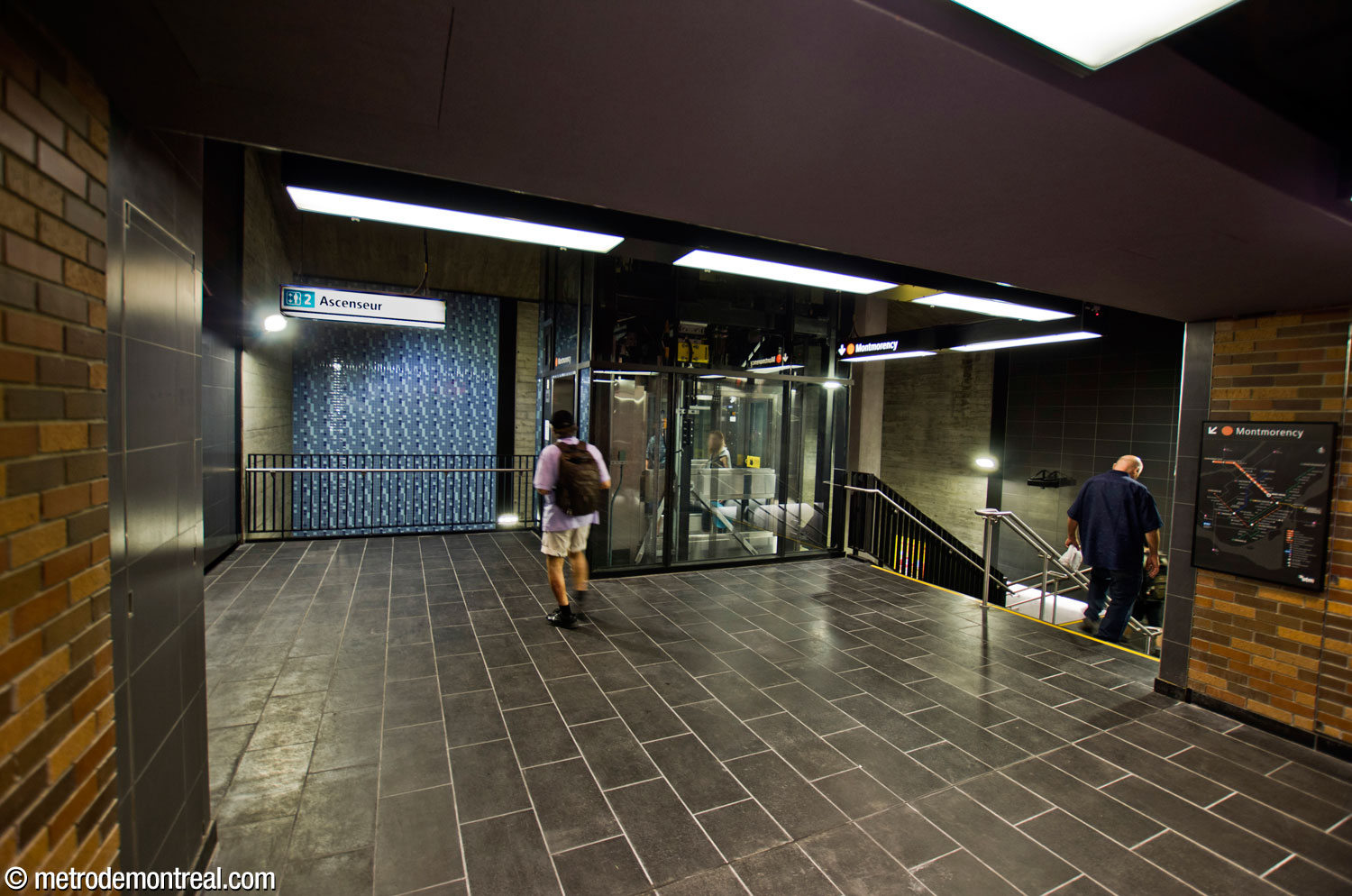 The upper level of the new access to the Montmorency platform, with its elevator shaft.