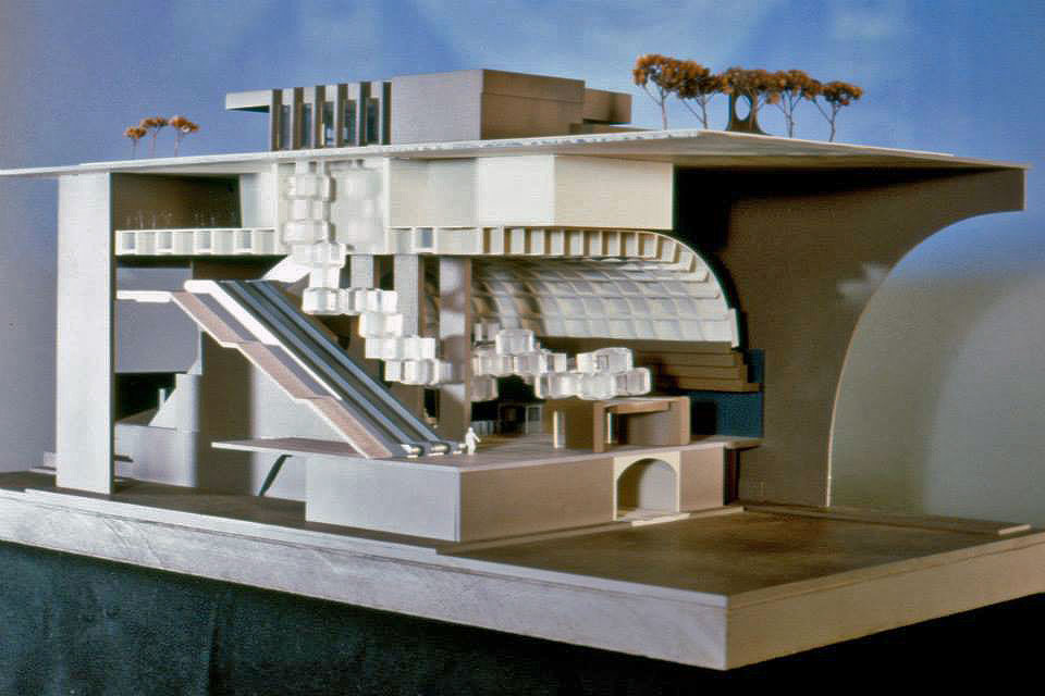 Architectural maquette of the station, showing how the sculpture Système by Pierre Granche was originally planned to extend to just below street level