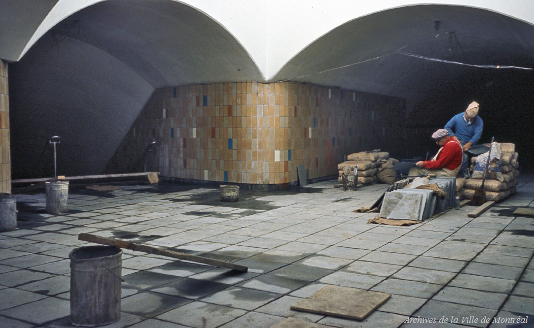 Work on the transept during the construction of the station