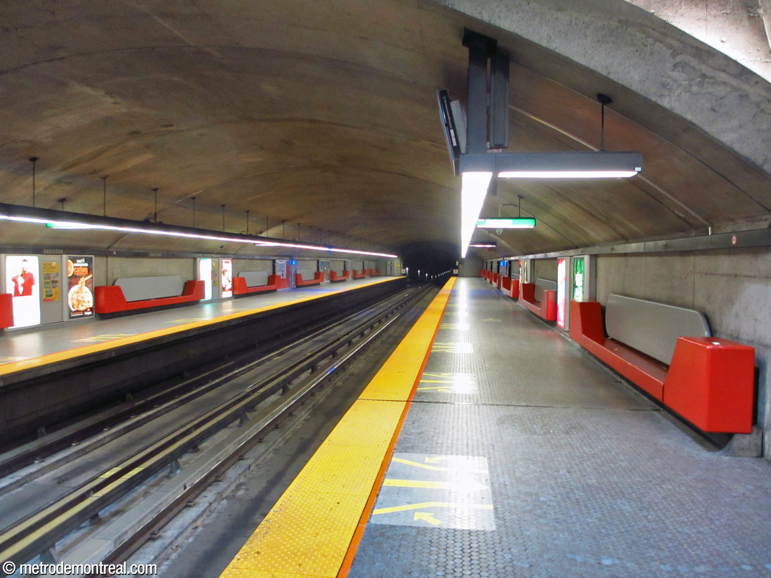 La portion ouest de la nef, construite en tunnel.