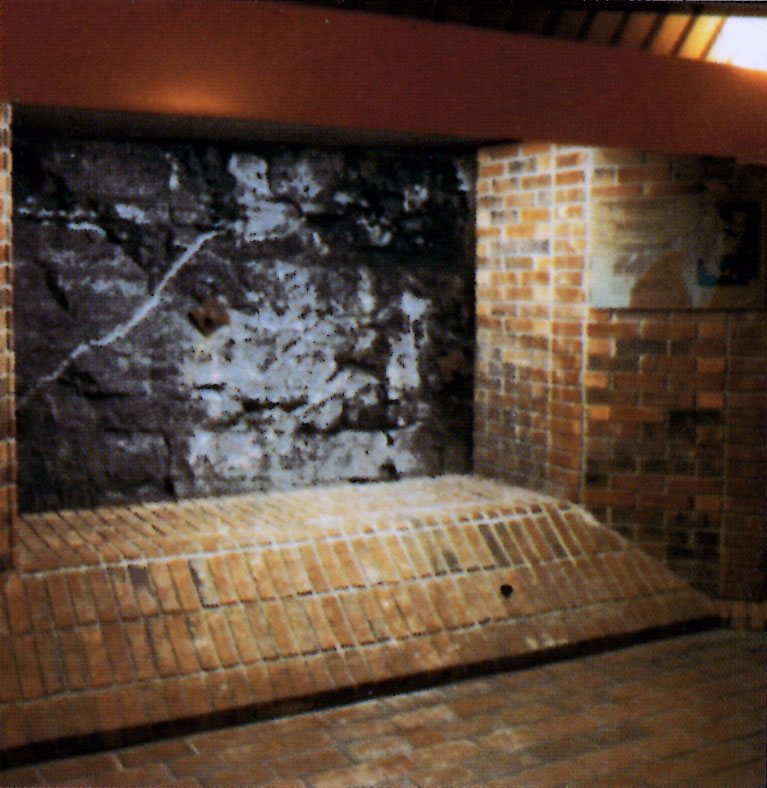 One of the displays showing the surrounding rock, prior to the installation of glass windows