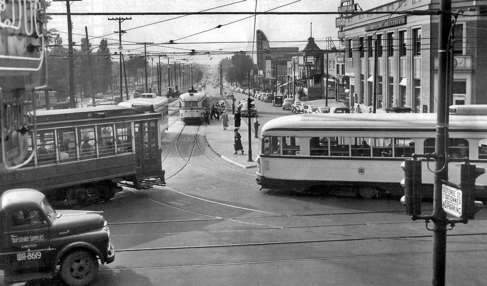 Snowdon Junction streetcar terminus in 1950.