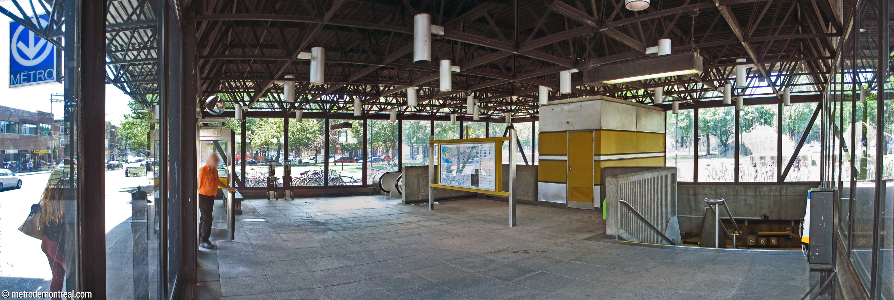 Interior of the north headhouse.