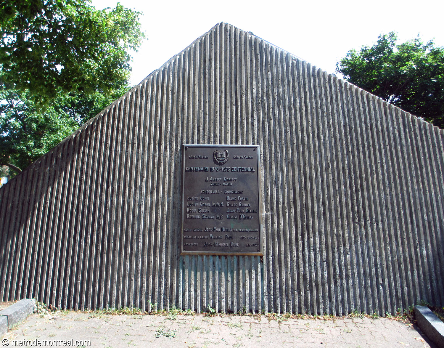 Commemorative plaque displayed on the exterior of the light shaft