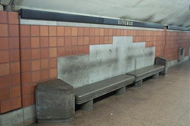 Bench at platform level