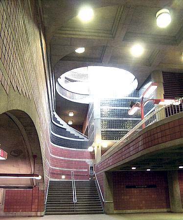 The lightshaft as seen from the platform