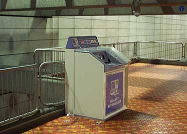 ATM at Lionel-Groulx station