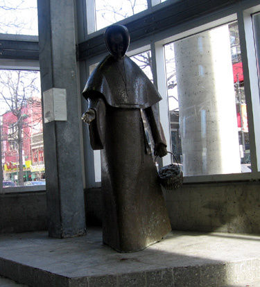 Mère Émilie Gamelin, by Raoul Hunter
