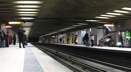 Place-d'Armes Metro