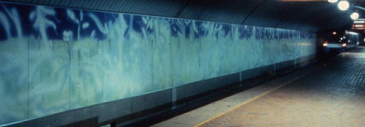 The Côte-Vertu mural (Winter) before being damaged